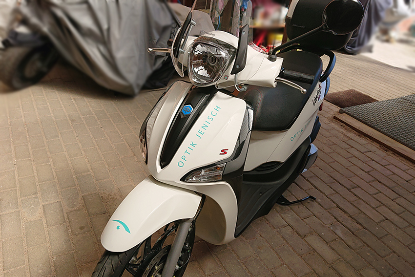 Modern Art Design - Fahrzeugbeschriftung